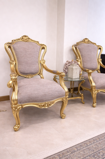 تعویض پارچه مبل؛ چه زمانی لازم است و چقدر هزینه دارد؟